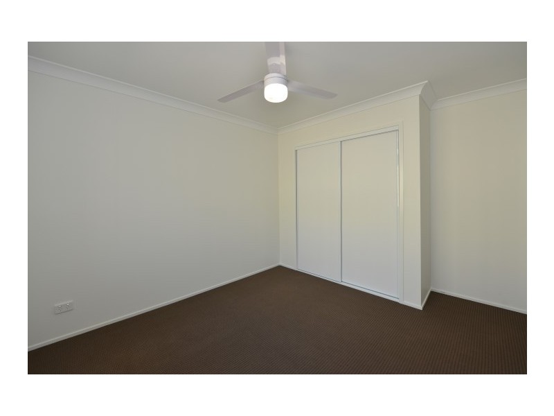 1/6 Rubie Court, Westbrook QLD 4350