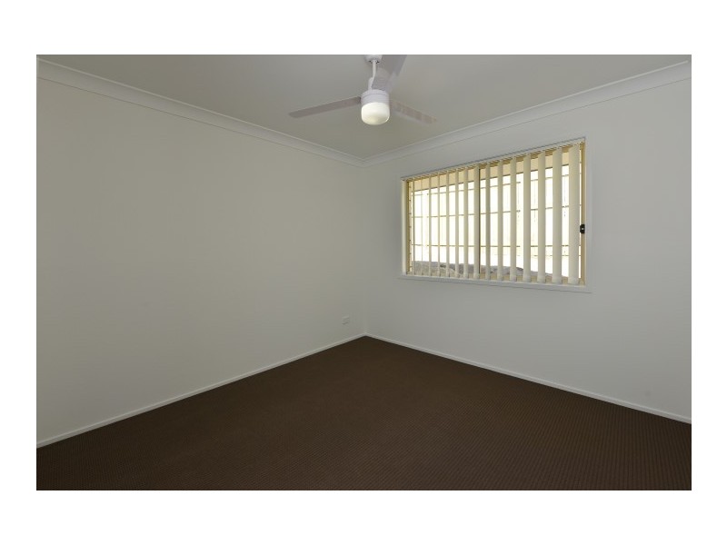 1/6 Rubie Court, Westbrook QLD 4350