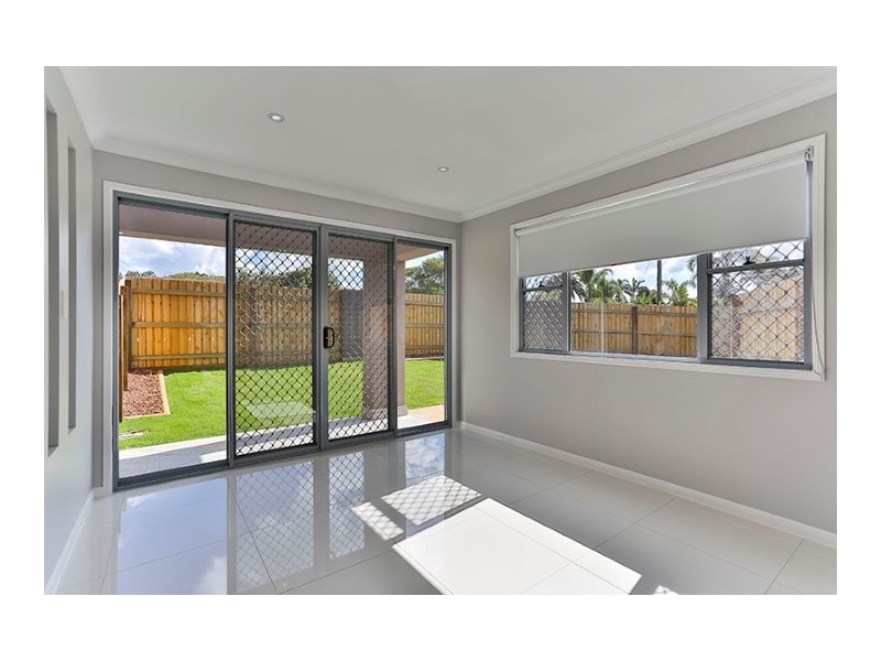 2/16 Jennifer Crescent, Darling Heights QLD 4350