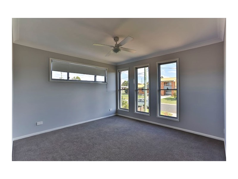 2/16 Jennifer Crescent, Darling Heights QLD 4350