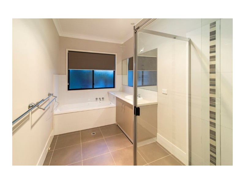 15 Freyling Road, Hodgson Vale QLD 4352