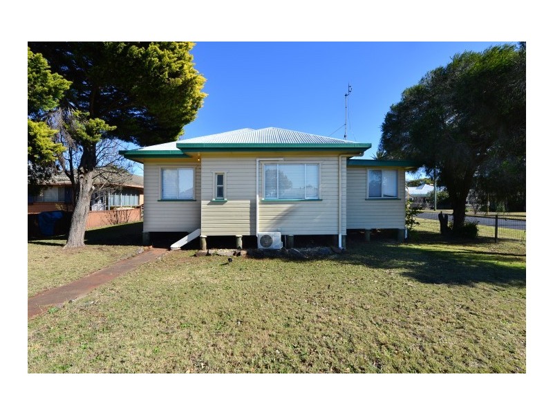 49 Drayton Road, Harristown QLD 4350