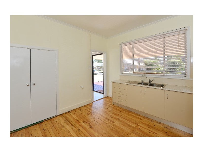 49 Drayton Road, Harristown QLD 4350