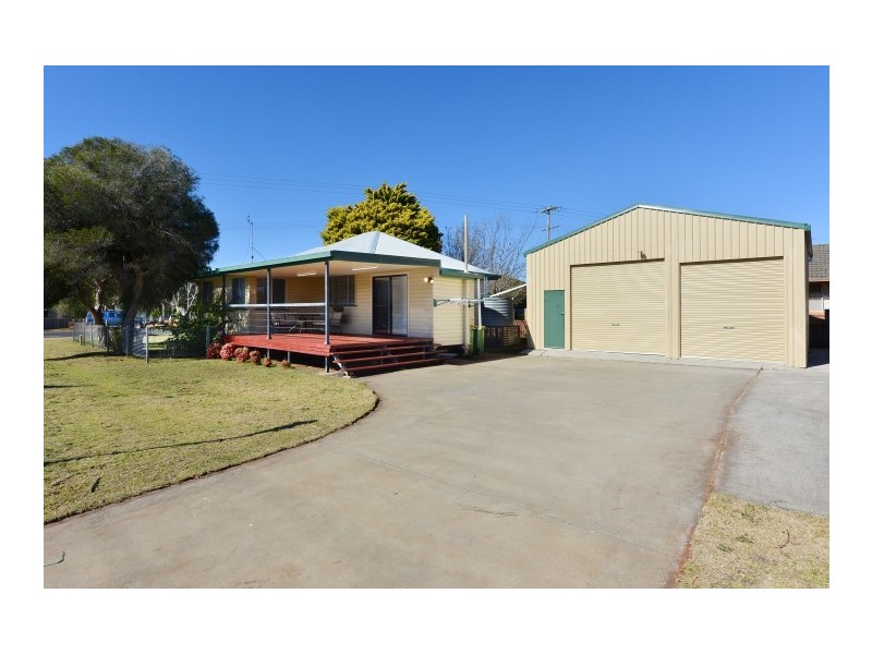 49 Drayton Road, Harristown QLD 4350