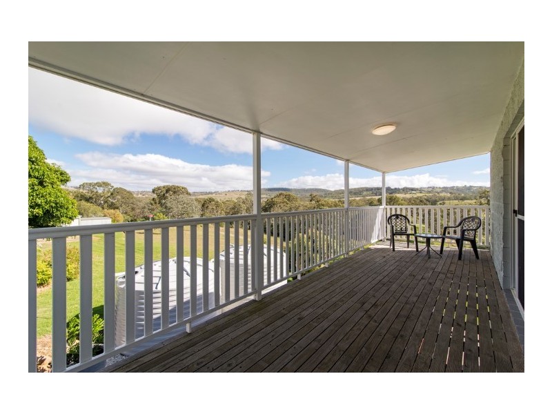 5 Hillview Court, Top Camp QLD 4350