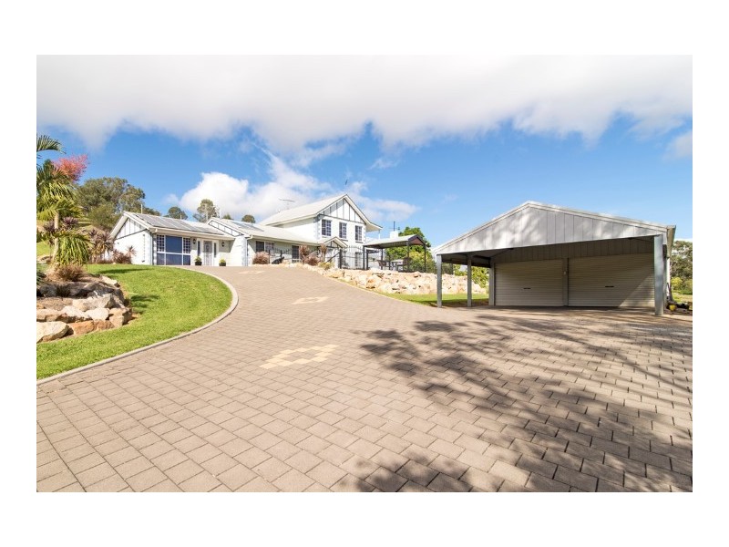 5 Hillview Court, Top Camp QLD 4350