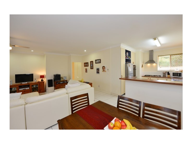 2b Agnes Street, Centenary Heights QLD 4350
