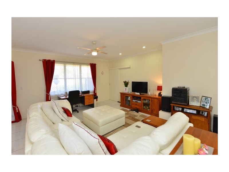 2b Agnes Street, Centenary Heights QLD 4350