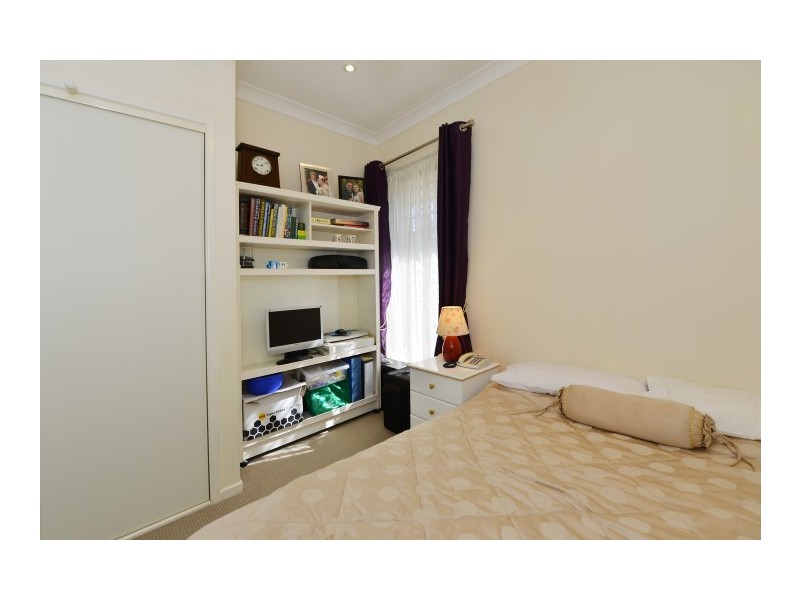2b Agnes Street, Centenary Heights QLD 4350