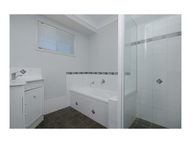 41 Nioka Drive, Highfields QLD 4352