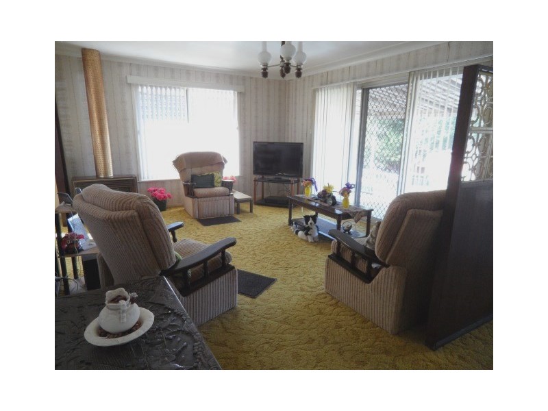 11 Catto Street, Centenary Heights QLD 4350