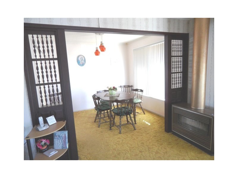 11 Catto Street, Centenary Heights QLD 4350