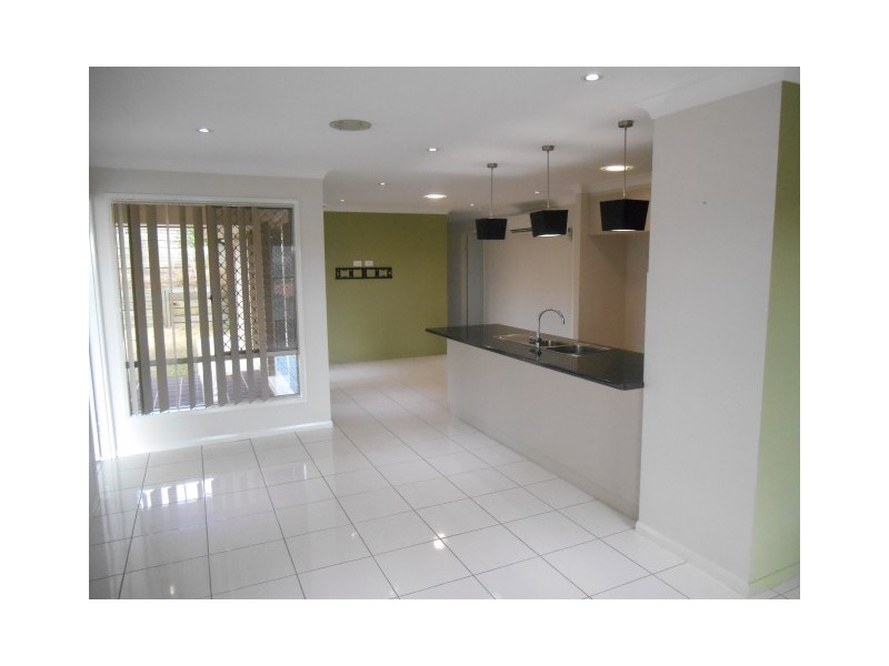 10 Cuttaburra Cresent, Glenvale QLD 4350