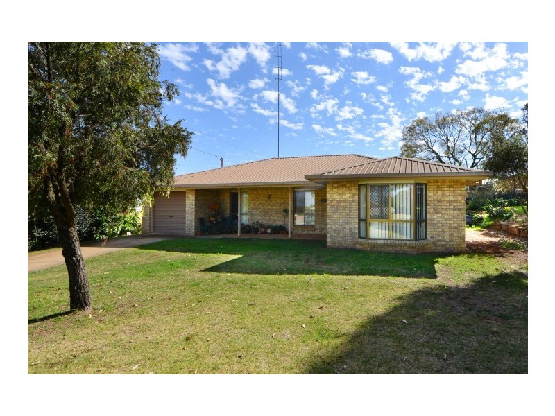 25 Redwood Street, Newtown QLD 4350