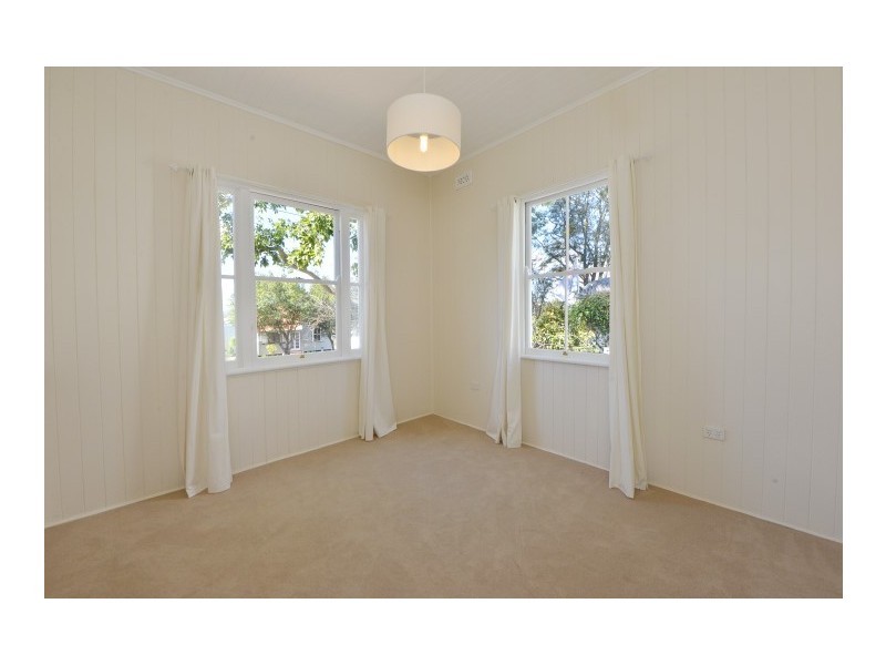 159 West Street, Newtown QLD 4350