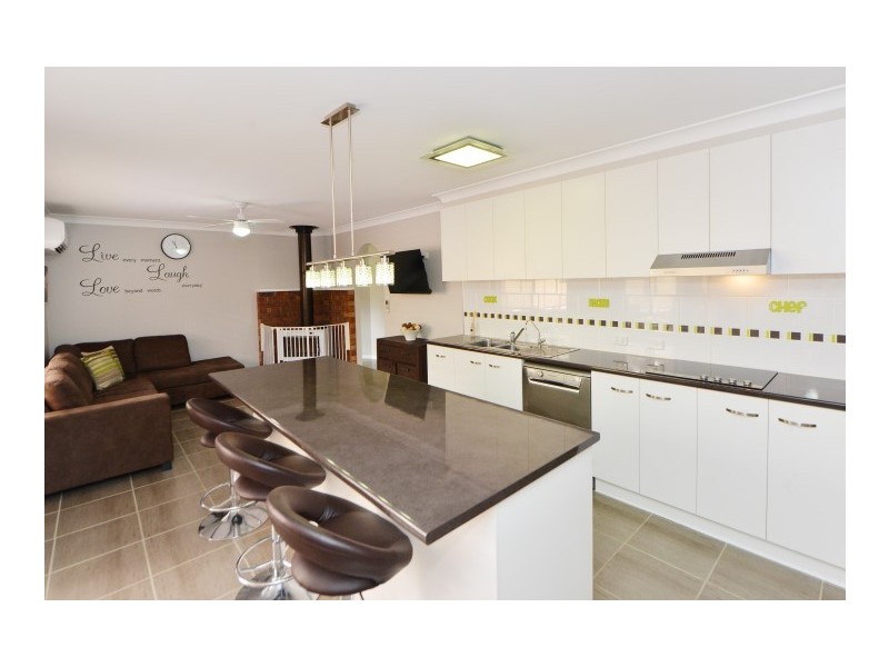 5 Schloss Court, Westbrook QLD 4350