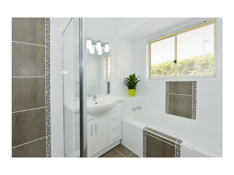 5 Schloss Court, Westbrook QLD 4350