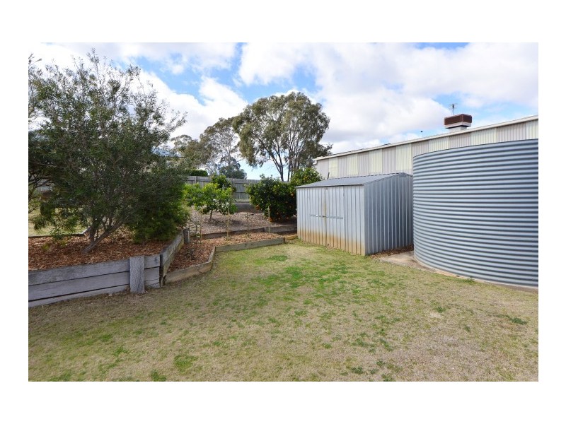 5 Schloss Court, Westbrook QLD 4350