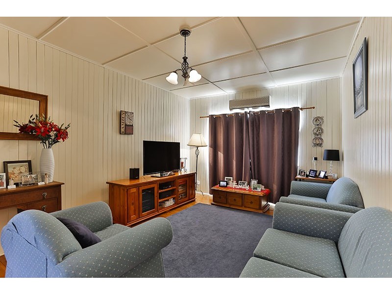 35 Tomkinson Street, Wilsonton QLD 4350