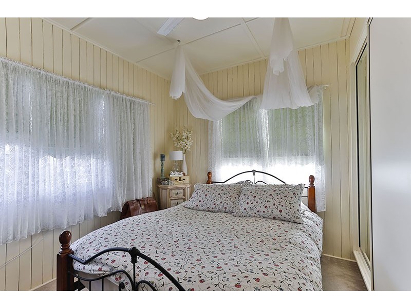 35 Tomkinson Street, Wilsonton QLD 4350