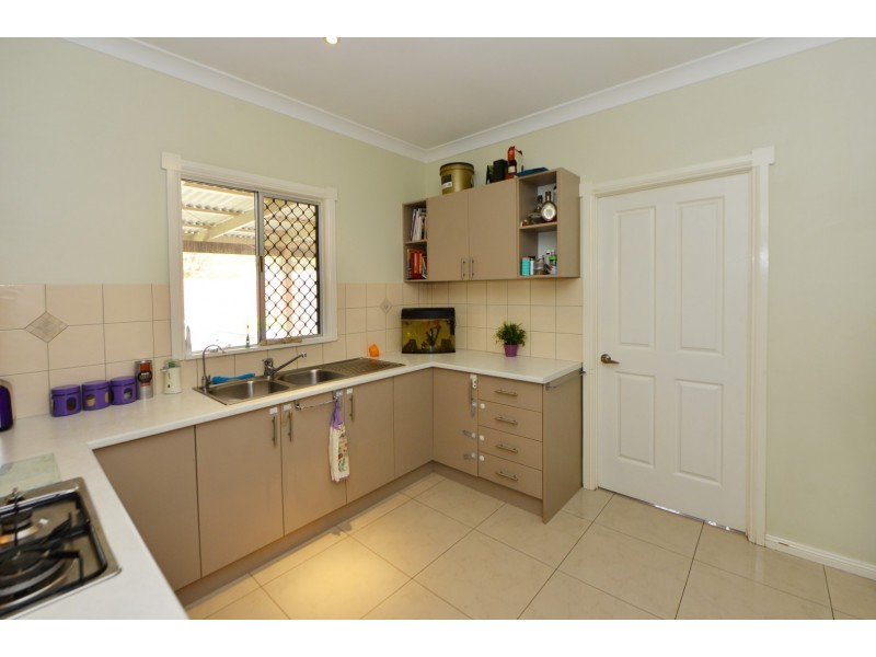 2 Underwood Crescent, Harristown QLD 4350