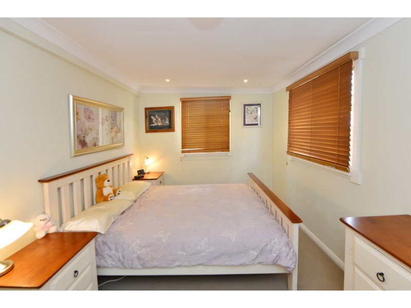 2 Underwood Crescent, Harristown QLD 4350