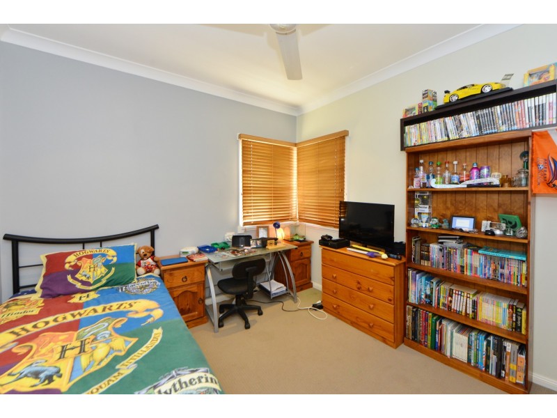 2 Underwood Crescent, Harristown QLD 4350