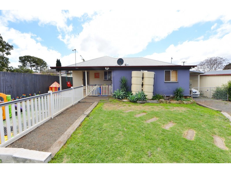 2 Underwood Crescent, Harristown QLD 4350