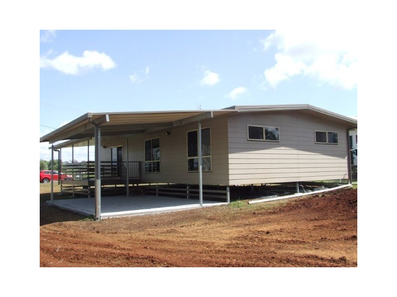 13 Frizzell Street, Southbrook QLD 4363