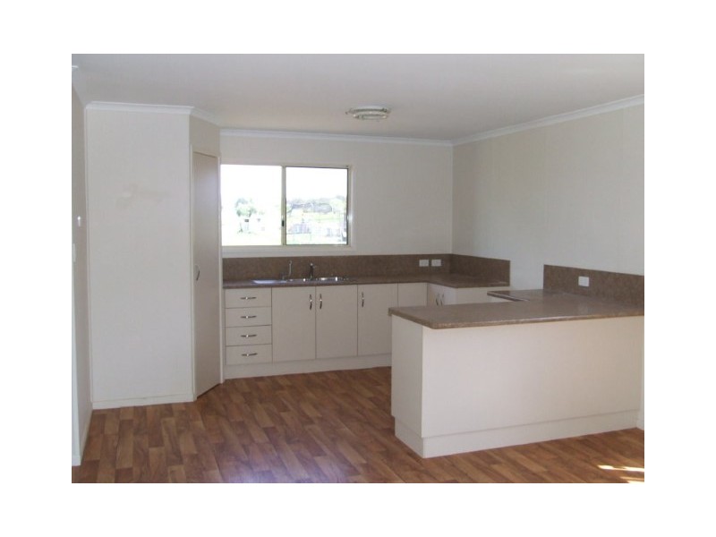 13 Frizzell Street, Southbrook QLD 4363
