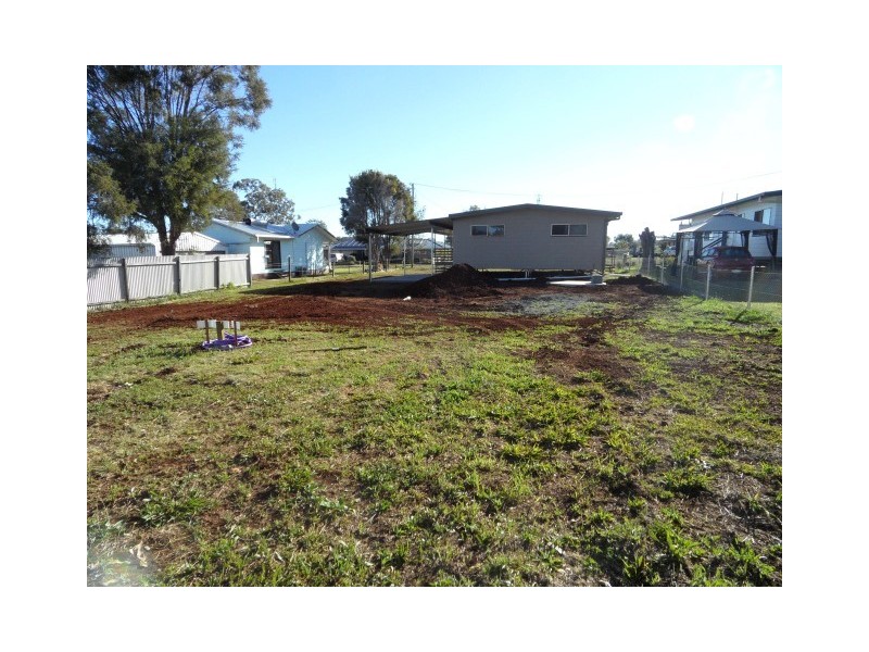 13 Frizzell Street, Southbrook QLD 4363