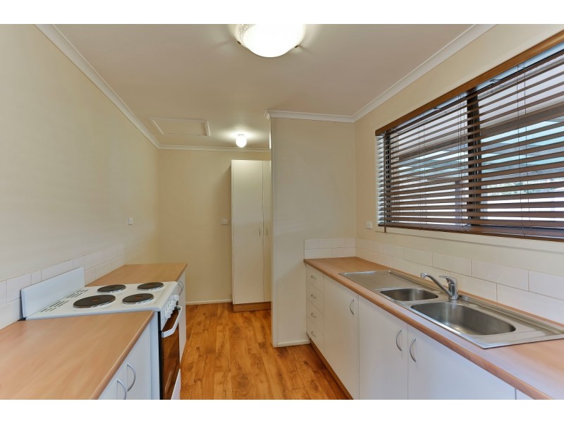 40 Champagne Crescent, Wilsonton Heights QLD 4350