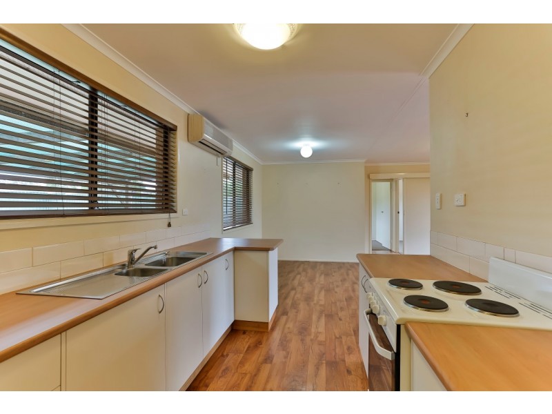 40 Champagne Crescent, Wilsonton Heights QLD 4350