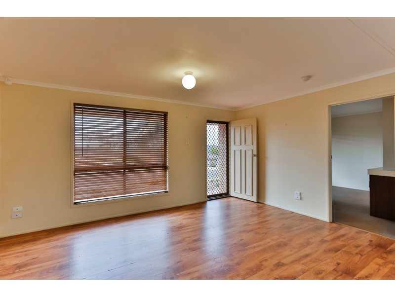40 Champagne Crescent, Wilsonton Heights QLD 4350