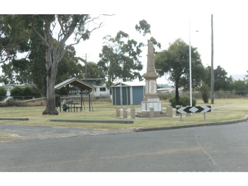 Unit 1/12 Esmeralda Street, Cambooya QLD 4358