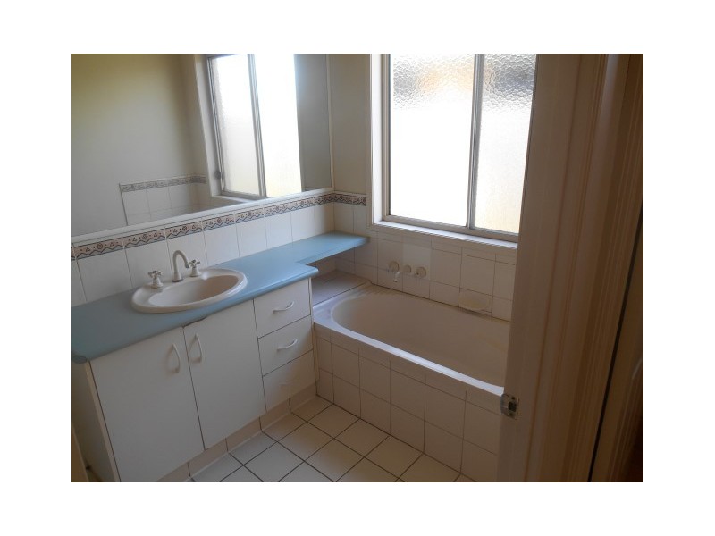 525 Hume Street, Kearneys Spring QLD 4350