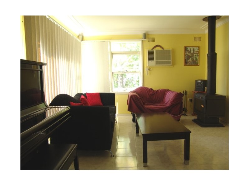 Fairfield West NSW 2165