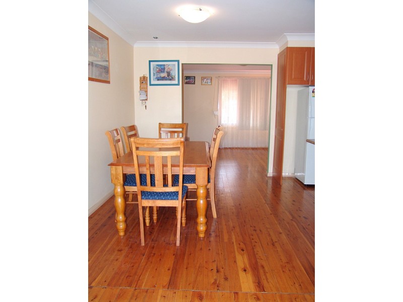 Fairfield West NSW 2165