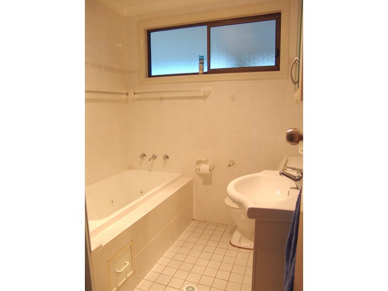 Fairfield West NSW 2165