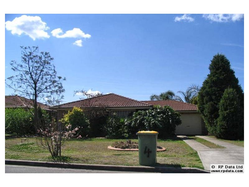 4 Goldmark Cres, Cranebrook NSW 2749