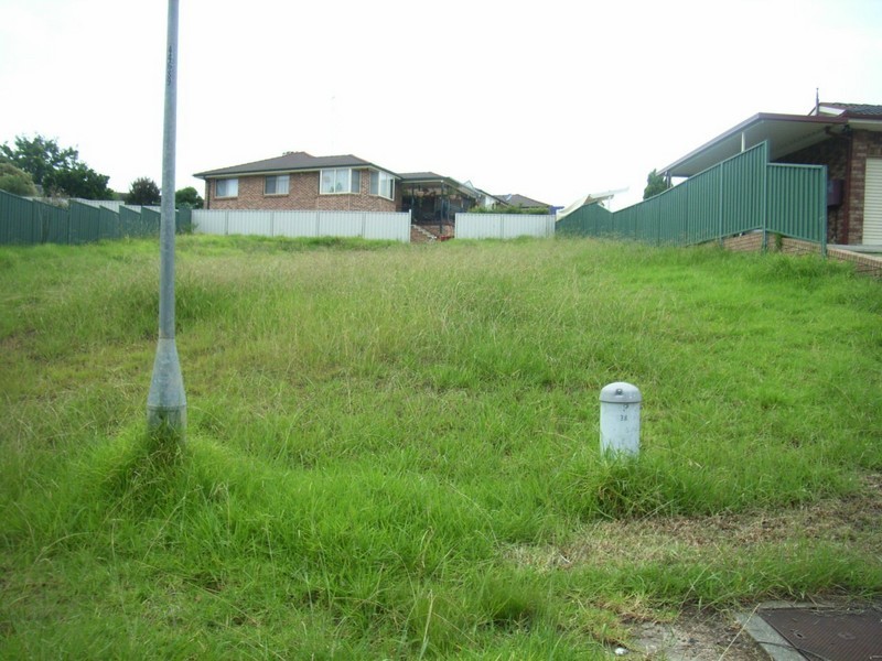 4 Barrycoe Pl, Cranebrook NSW 2749