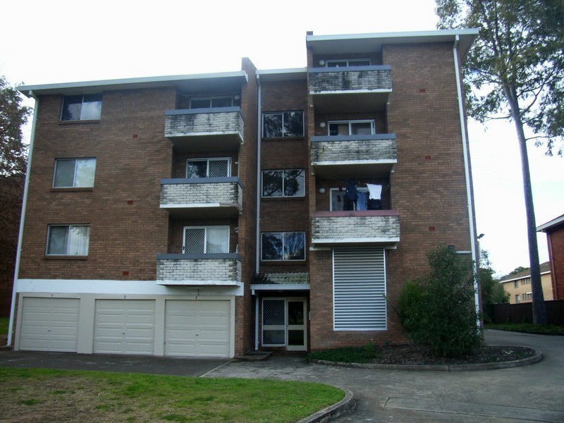 3/17 Santley Cres, Kingswood NSW 2340