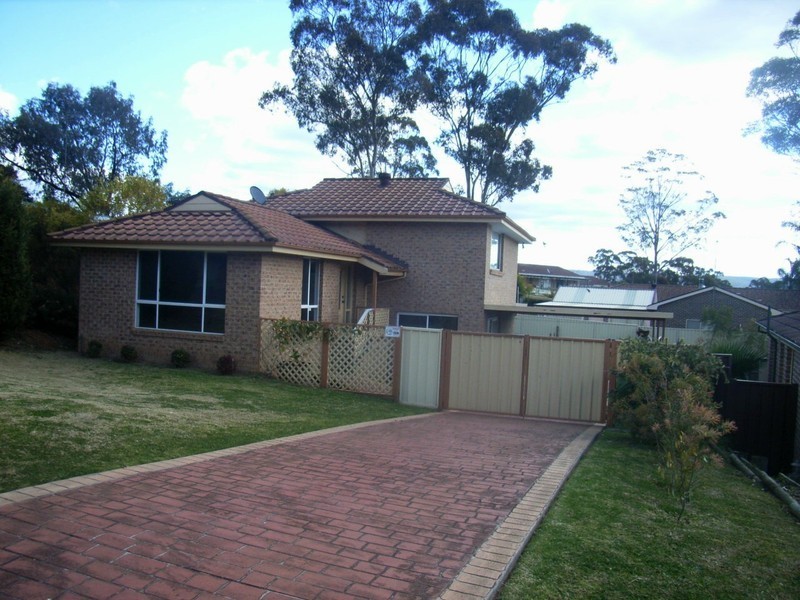 8 Etna Close, Cranebrook NSW 2749