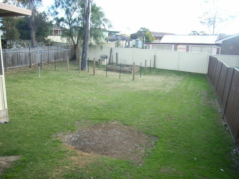 8 Etna Close, Cranebrook NSW 2749