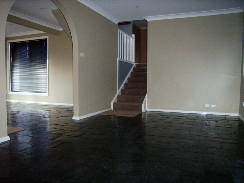 8 Etna Close, Cranebrook NSW 2749