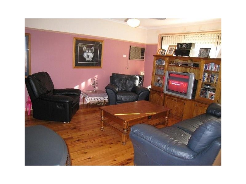 31 Ariel Cres, Cranebrook NSW 2749