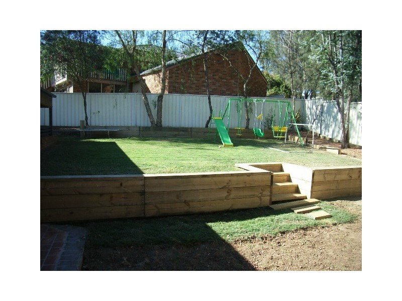 2 Maser St, Cranebrook NSW 2749