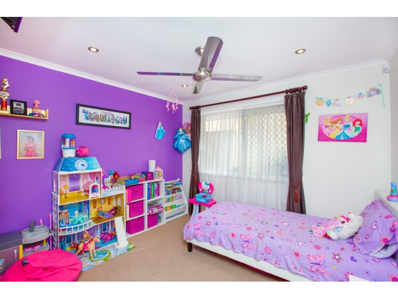 1/3 Orkney Place, Labrador QLD 4215
