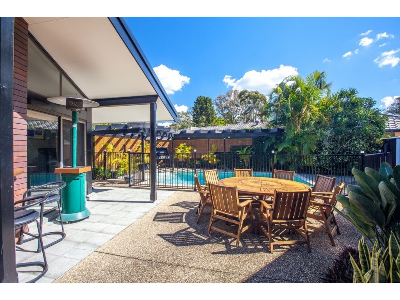 111 Alison Road, Carrara QLD 4211