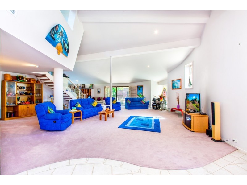 111 Alison Road, Carrara QLD 4211